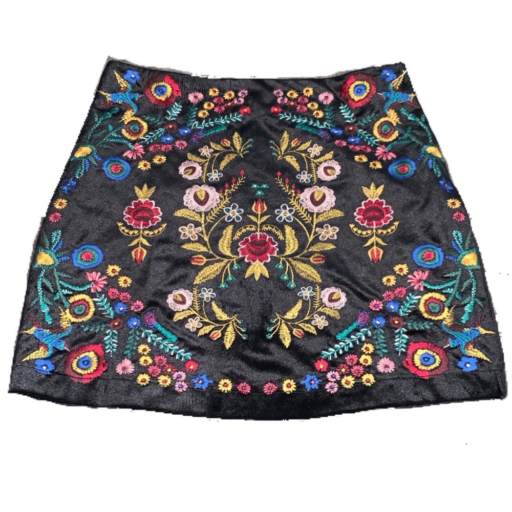 Black Floral Patterned Velvet Mini Skirt
